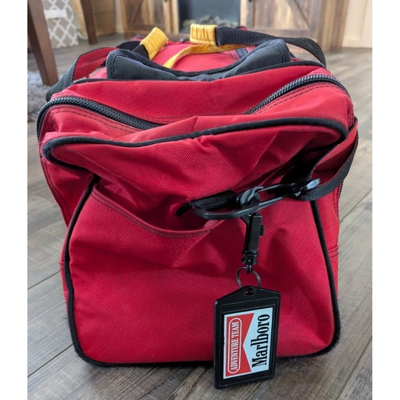 Vintage 90s Marlboro Adventure Team Duffle Bag Red Black Travel Gym Gear Large - Picture 7 of 16